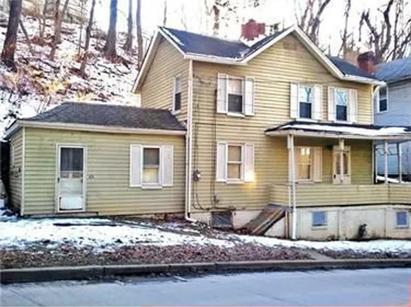 616 Chestnut St, Carnegie, PA 15106