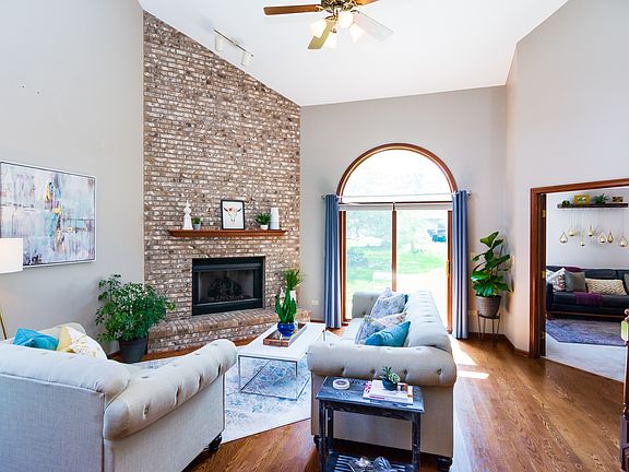 5th image of 22933 Bussey Dr