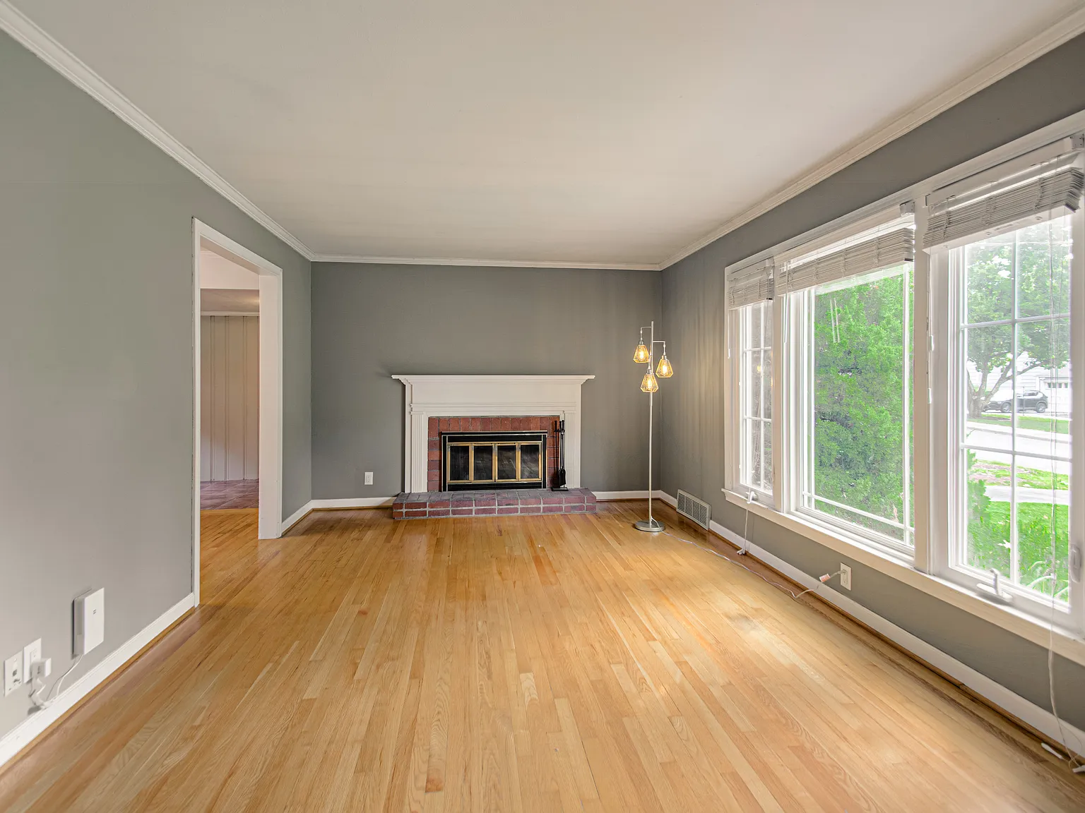 2 bed, 1225 sqft, $2,299 — Photo 2