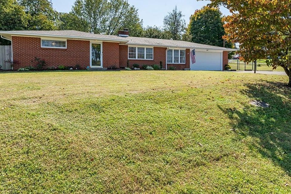 1st image of 1404 Bluebird Dr