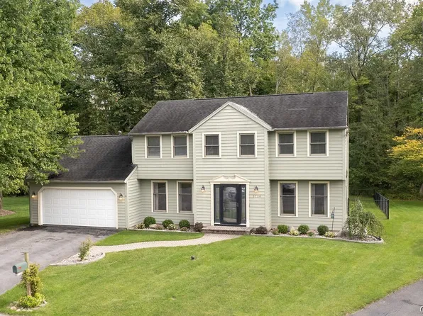3736 Black Brant Dr, Liverpool, NY 13090