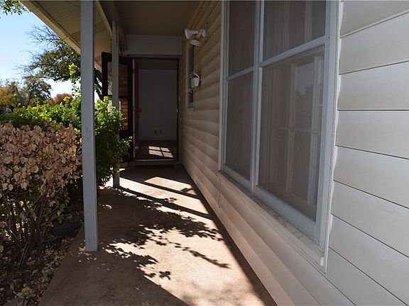 5th image of 2038 Mimosa Dr