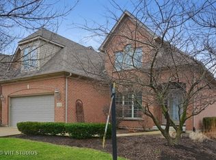 112 Kingsbridge Cir, Naperville, IL