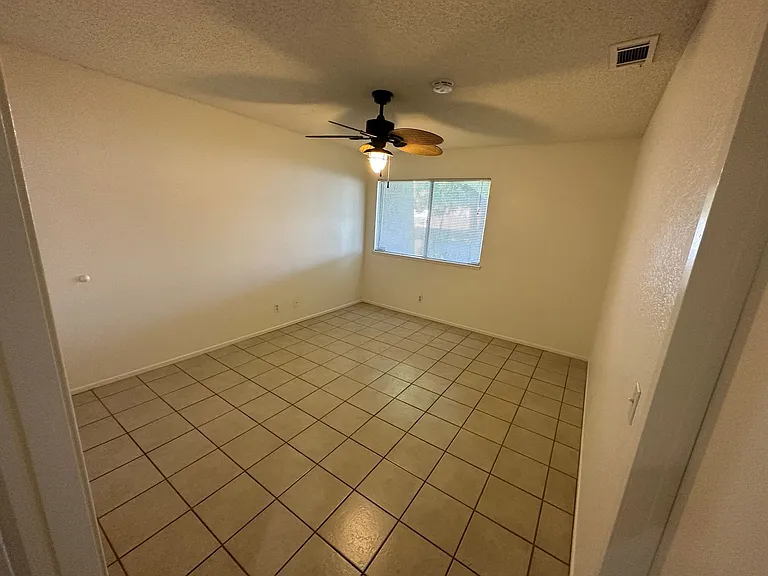 1594 Christopher Ln — Photo 25