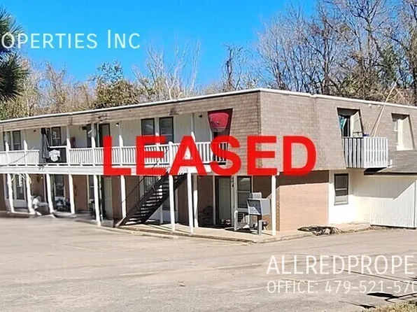 614 W Cleveland St APT 1, Fayetteville, AR 72701