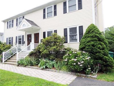211 Hunyadi Ave, Fairfield, CT, 06824