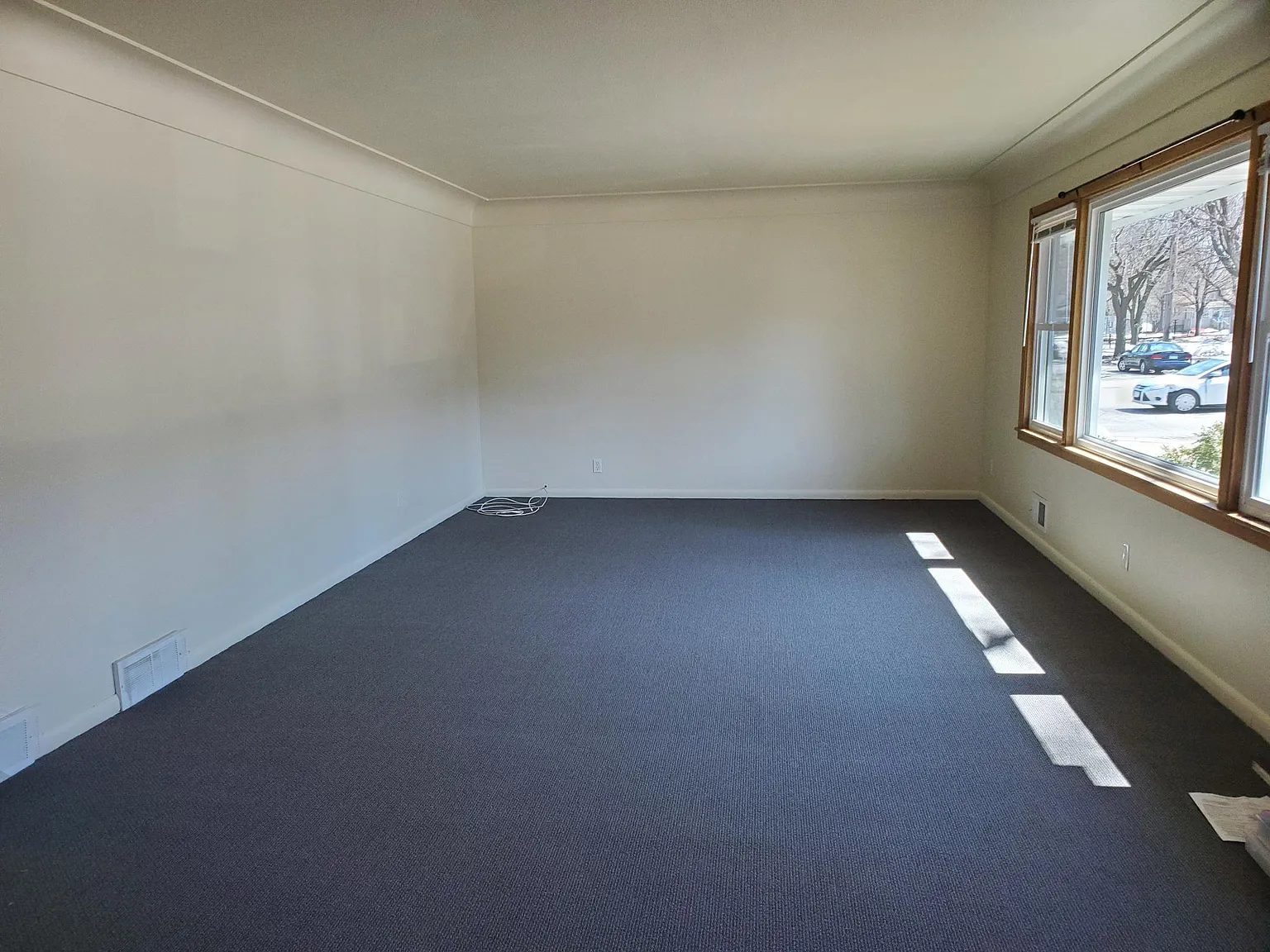 1717 Talmage Ave SE — Photo 3
