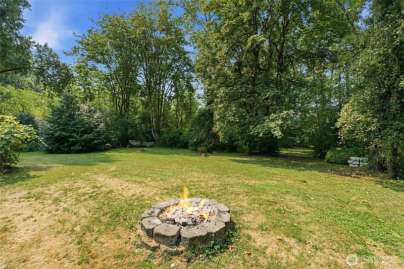 5th image of 18005 83rd Avenue NE