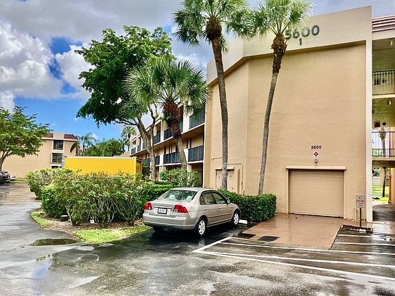 3rd image of 5620 Coral Lake Dr #208