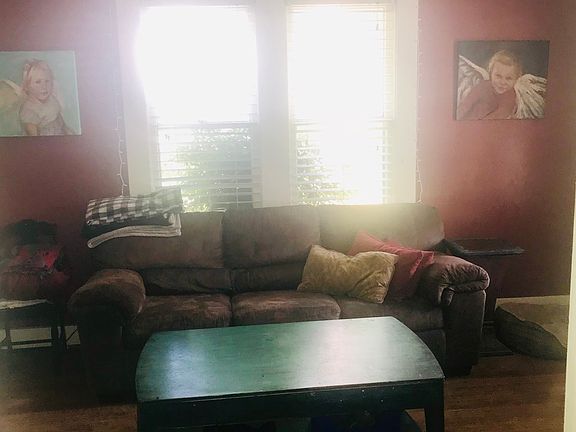 4th image of 503 W San Antonio St