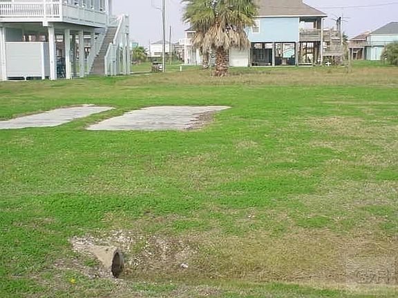 3rd image of 960 Pelican Ln