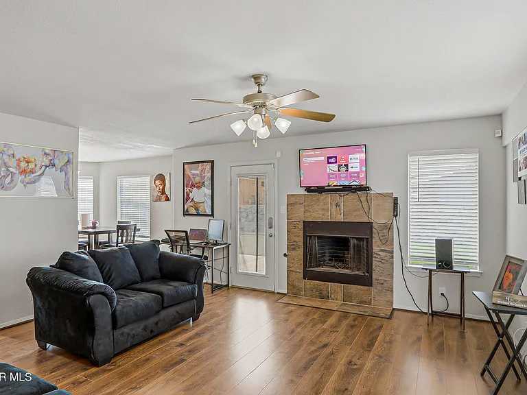 4613 Al Hernandez St — Photo 5