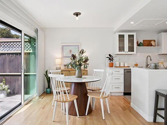 4th image of 18 Dunlin Court