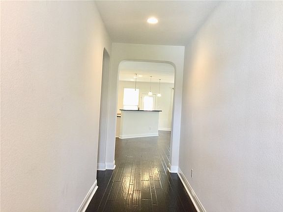 2nd image of 1259 Hyde Park Dr