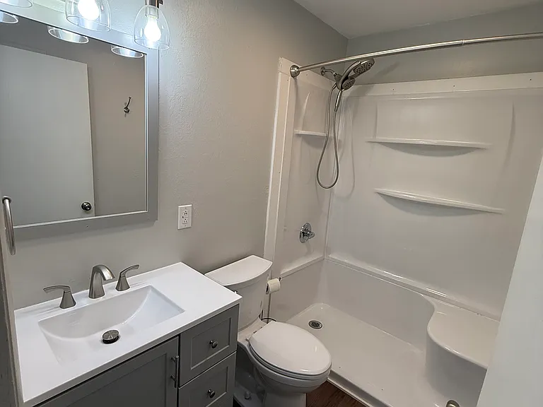 109 W Main St #9 — Photo 5