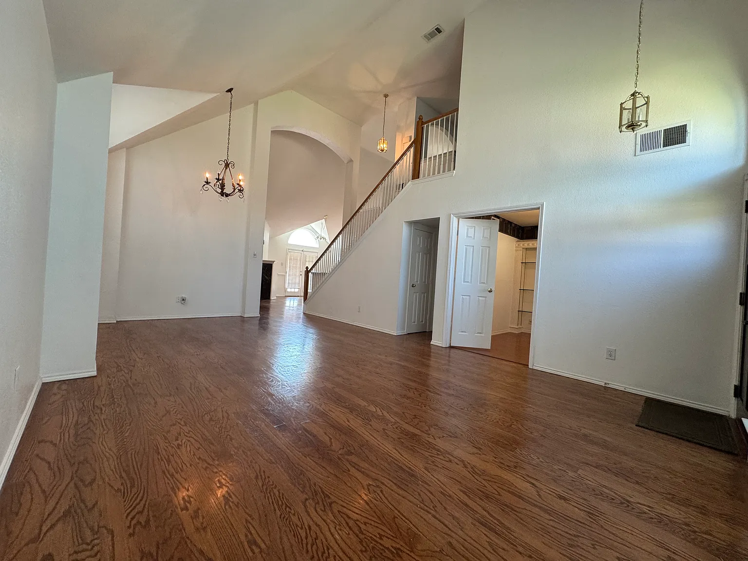 10116 Gent Court — Photo 3
