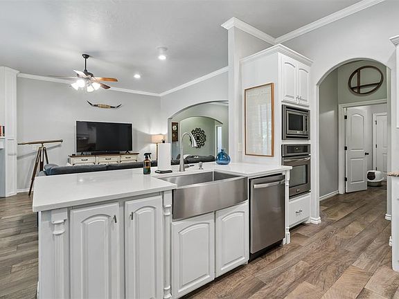 5th image of 3325 Cheyenne Villa Cir
