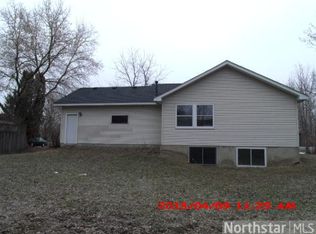 406 Riverview Dr, Monticello, MN 55362