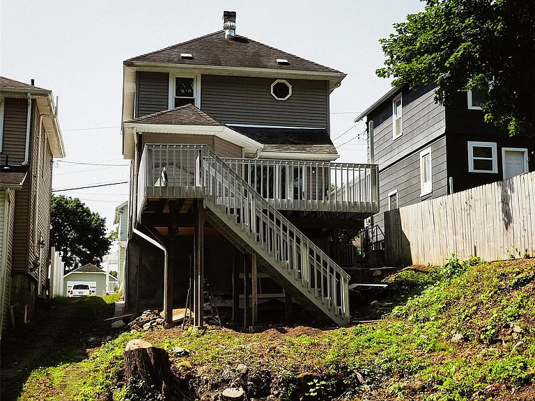 46 Poplar St — Photo 2