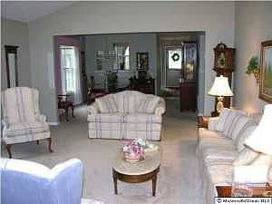 2nd image of 1596 Lacebark Rd