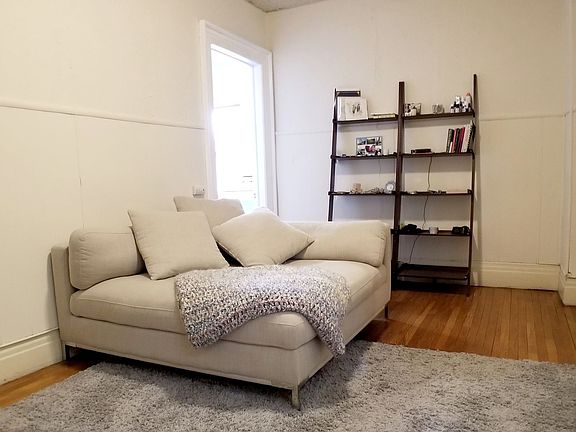 2nd image of 715-721 Elmwood Ave #715-4