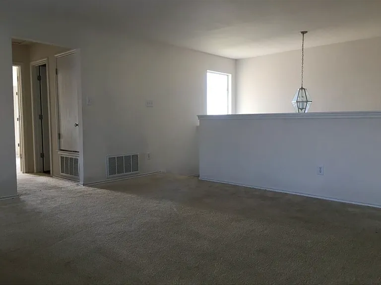 230 Phillips St — Photo 10