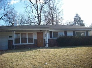 1218 Saint Cyr Rd, Saint Louis, MO 63137