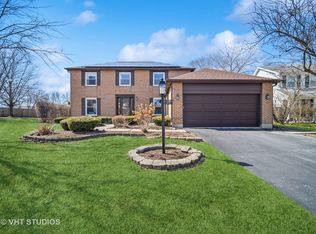 210 Constance Ln, Northbrook, IL 60062