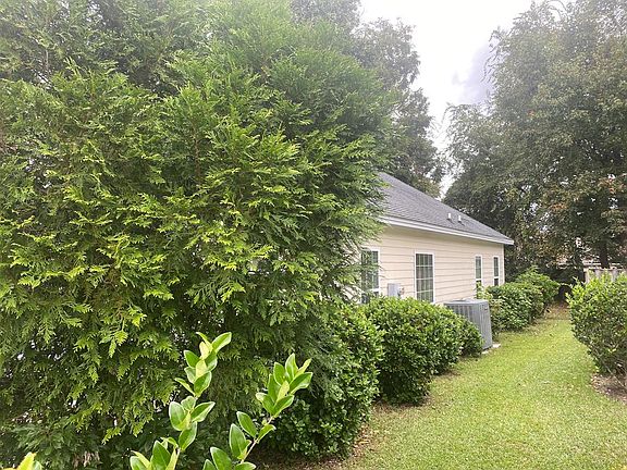4th image of 3733 Old Vine Way