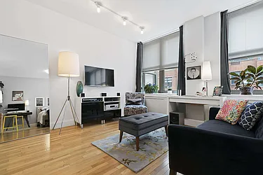 Rented by (Legacy) Elegran