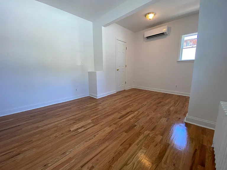 9 Nassau Rd #1 — Photo 5