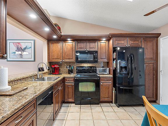 3rd image of 5306 Palmetto Palm Court #A