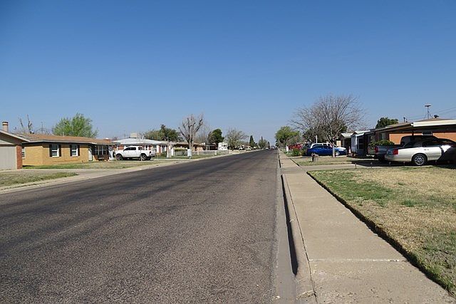 1st image of 4204 Clover Ave