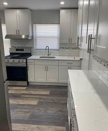 4th image of 245 Fernside Pl