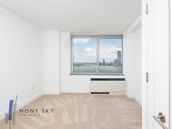 4th image of 30 Little West St #17G