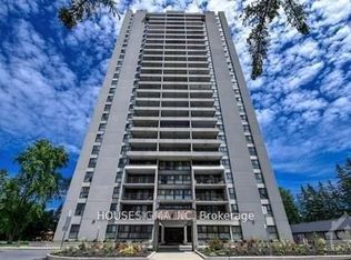 1785 Frobisher Ln #1201, Ottawa, ON K1G 3T7
