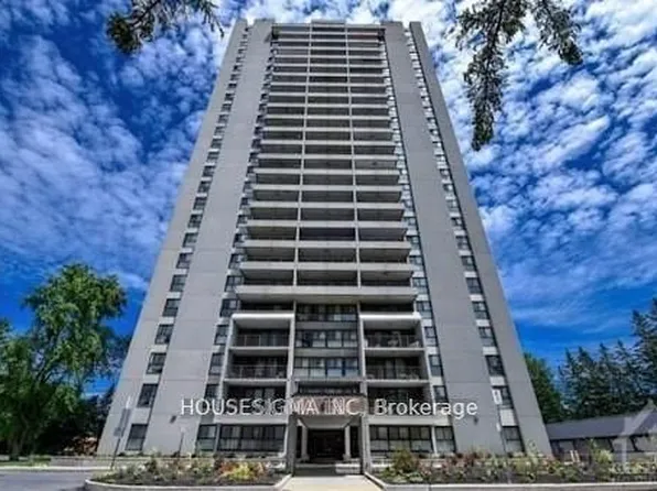 1785 Riverside Dr #1201, Ottawa, ON K1G 3T7