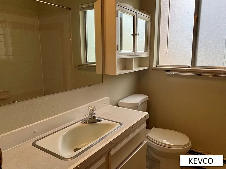 2717 Harvard St #A4 — Photo 11