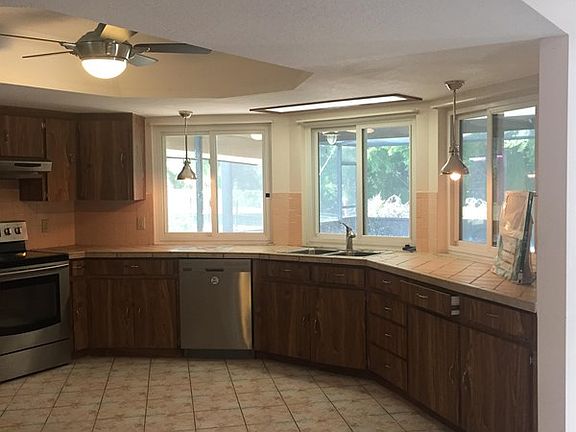 3rd image of 13135 Blue Squirrel Ct
