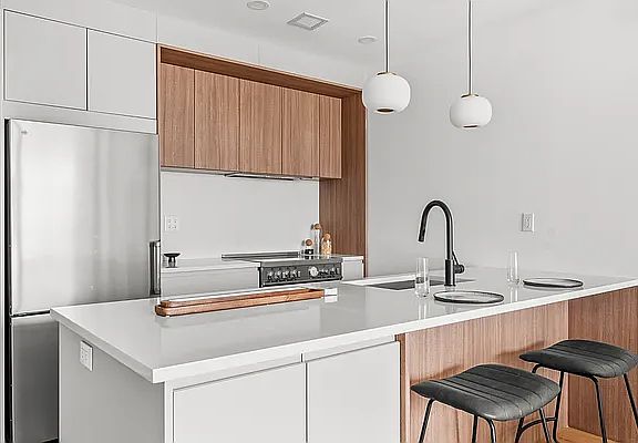 4th image of 14-35 Broadway #2B