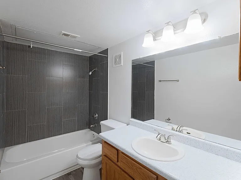Ambassador Apartments — Photo 20