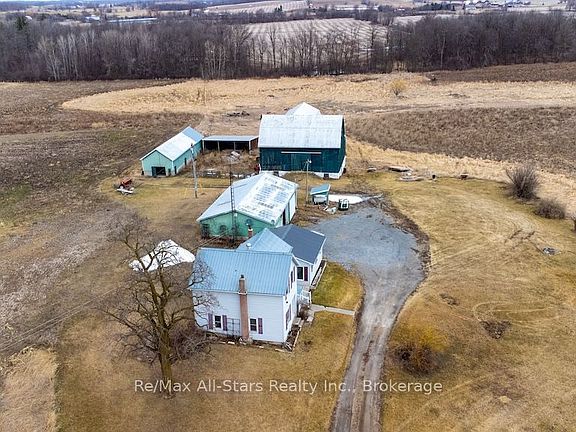 5th image of 328 Carmel Rd