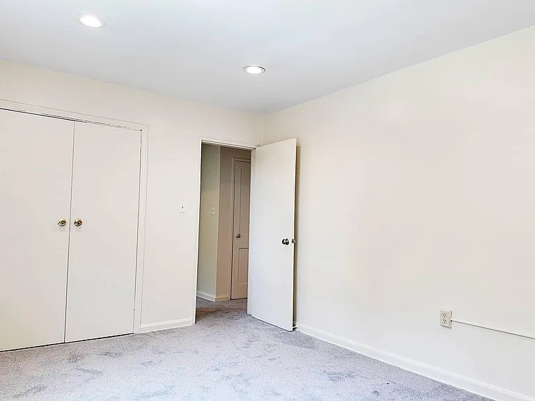 2901 Gainesville St SE #202 — Photo 24