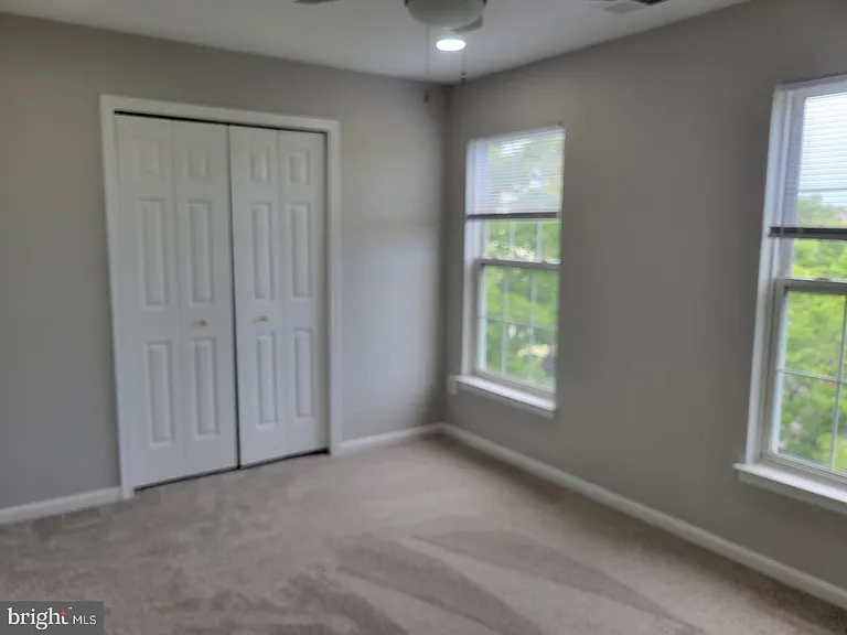 44189 Litchfield Ter — Photo 8