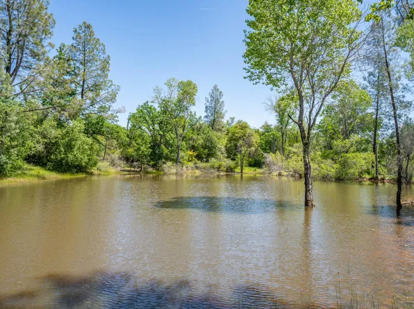 15517 Millie Dr, Redding, CA 96001