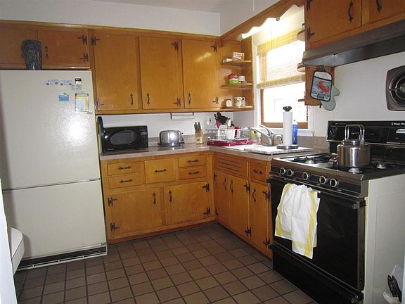 4th image of 193 W 25th St