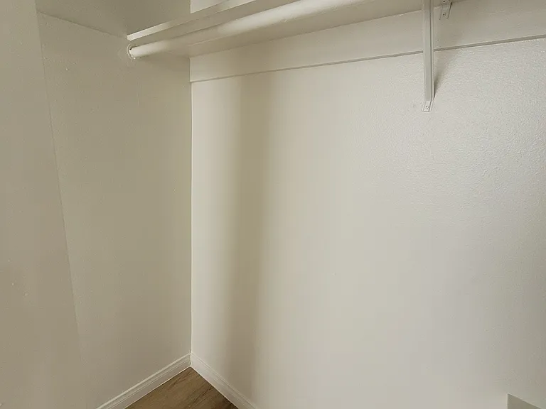 The Alexa Apartments — Photo 17