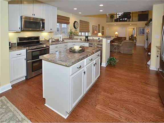 3rd image of 2396 Wheatland Cir