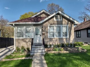225 Judge Ave, Waukegan, IL 60085