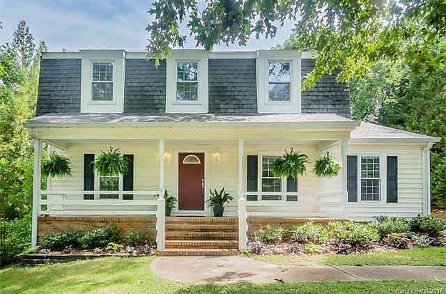 1st image of 811 Bent Wood Ct